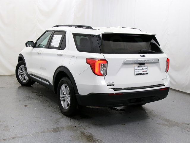 Used 2022 Ford Explorer XLT w/ Class IV Trailer Tow Package image 8