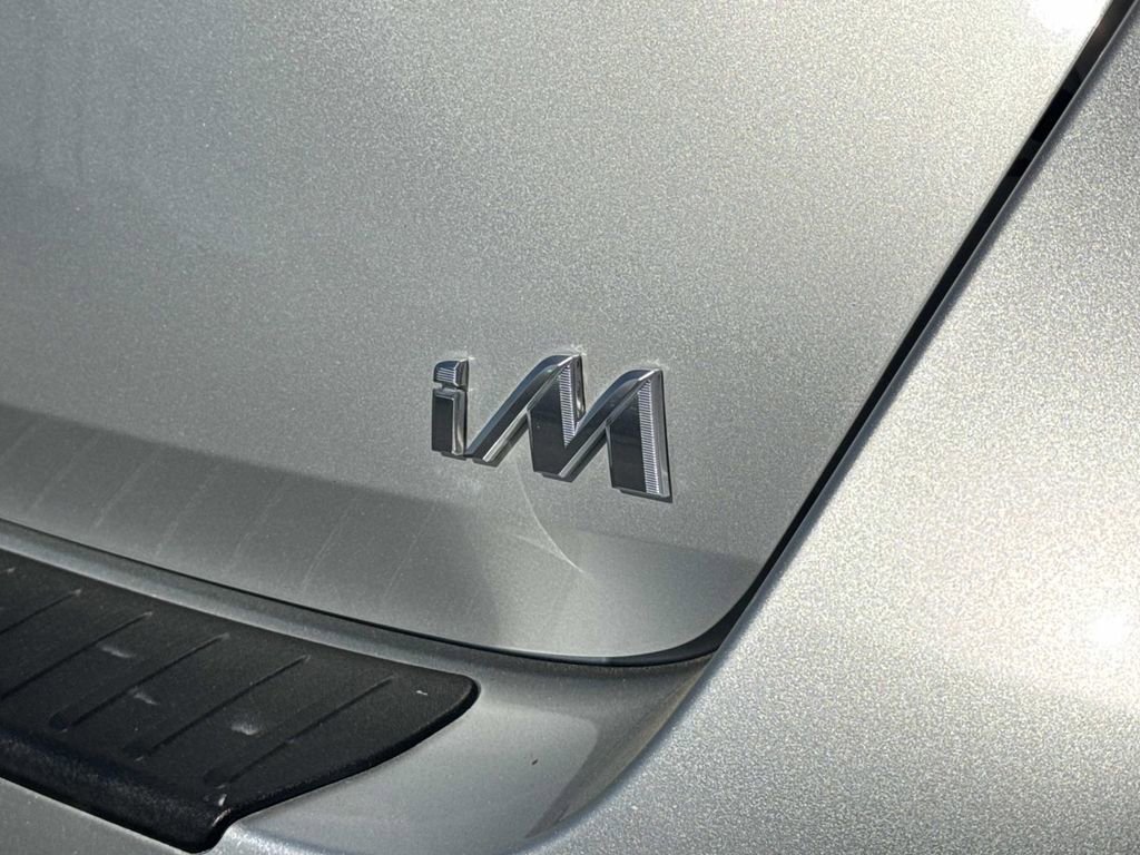 Used 2018 Toyota Corolla iM image 24