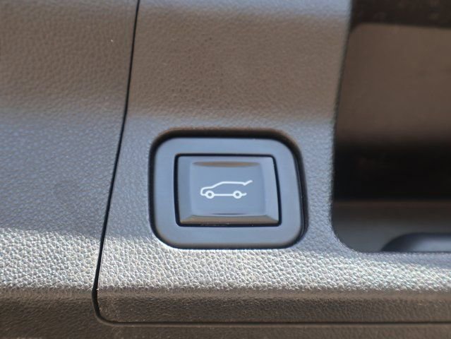 Used 2017 GMC Acadia SLT FWD image 17