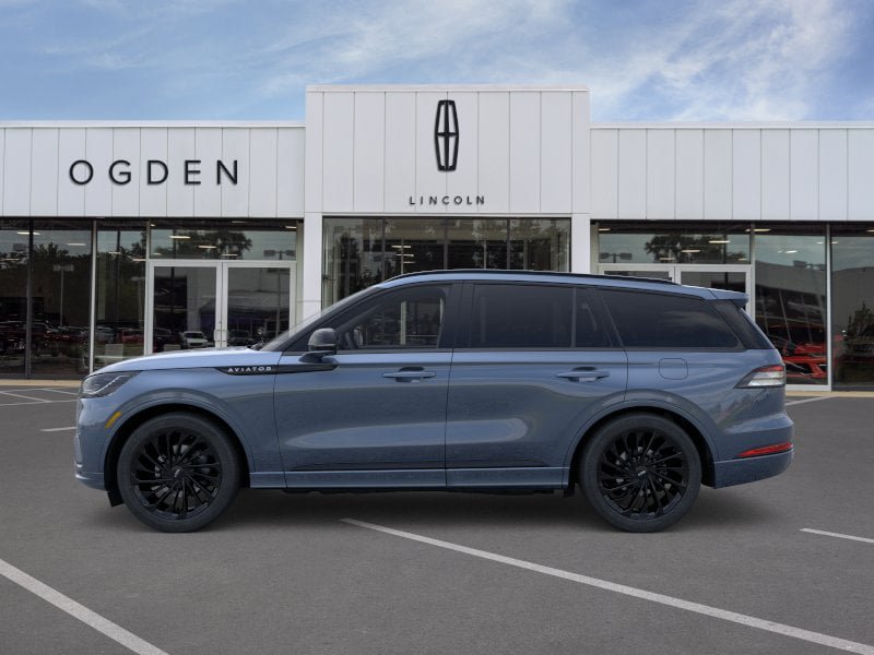 New 2025 Lincoln Aviator Reserve w/ Equipment Group 201A AWD/4WD image 3