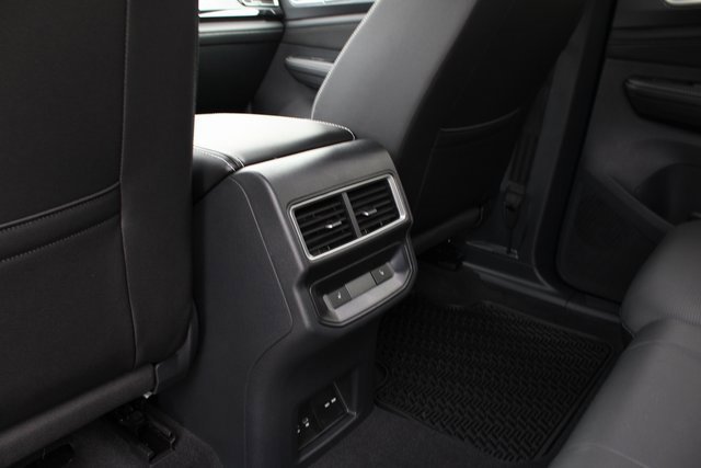 New 2025 Volkswagen Atlas Cross Sport SEL R-Line image 8