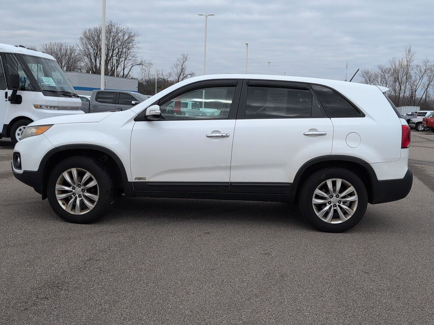 Used 2011 Kia Sorento EX image 3