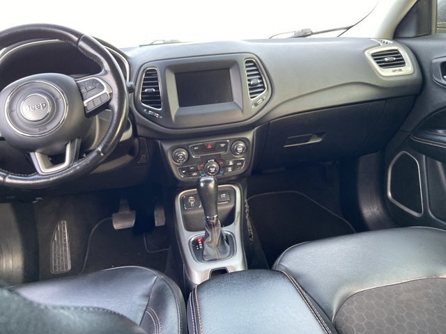 Used 2019 Jeep Compass Latitude image 19