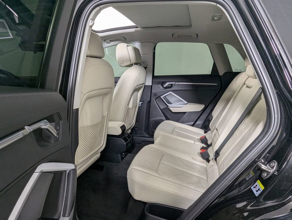 Used 2019 Audi Q3 2.0T Premium image 22