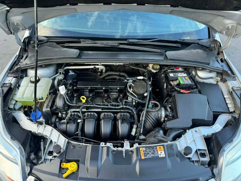 Used 2014 Ford Focus SE w/ SE Sport Package image 20