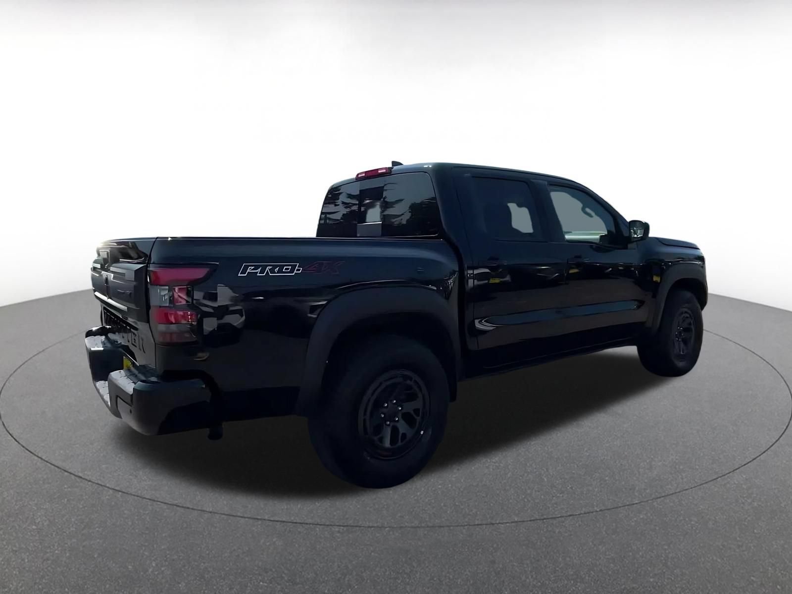 Used 2026 Nissan Frontier PRO-4X AWD/4WD image 11