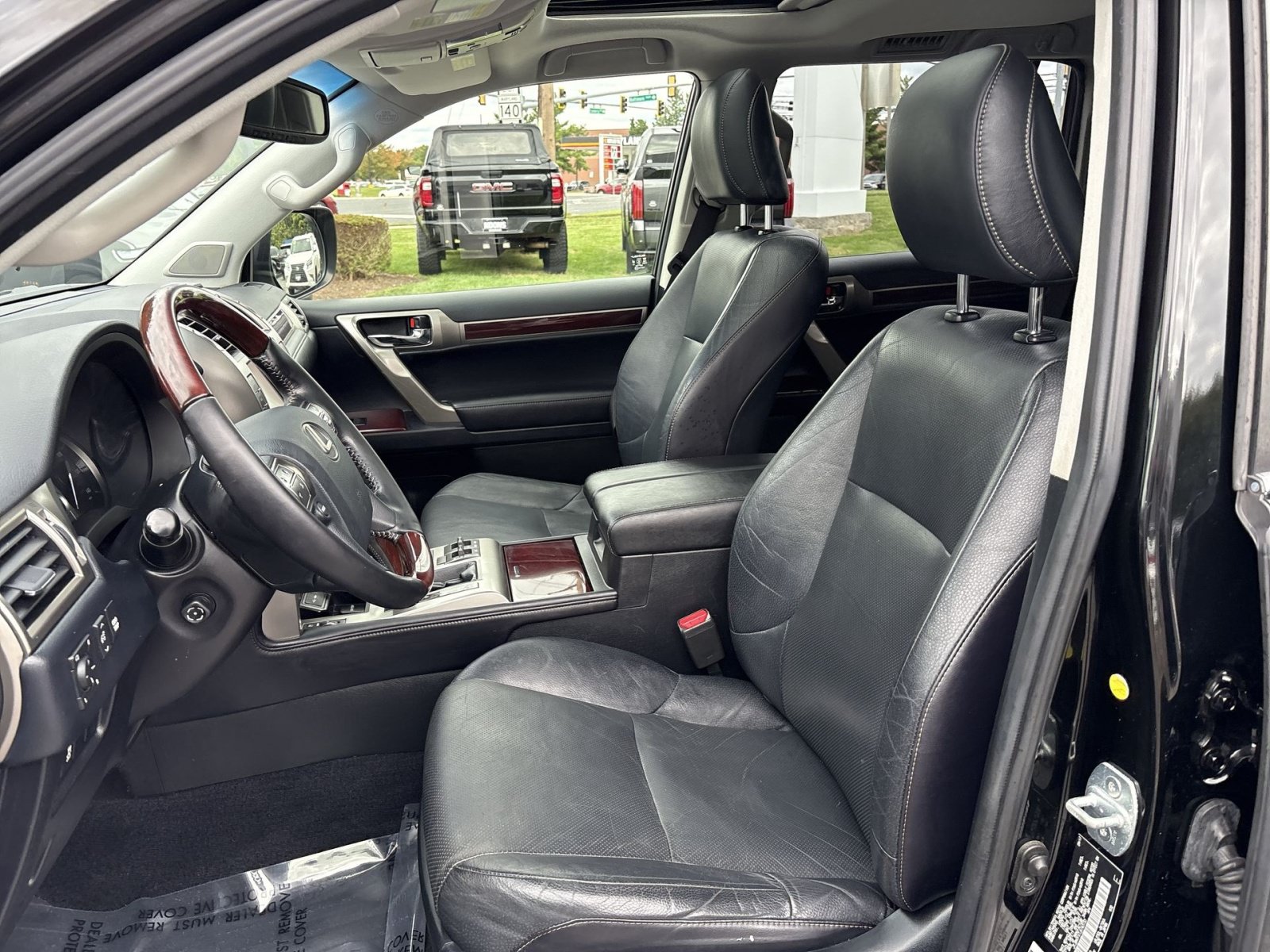 Used 2018 Lexus GX 460 Premium w/ Premium Package AWD/4WD image 13