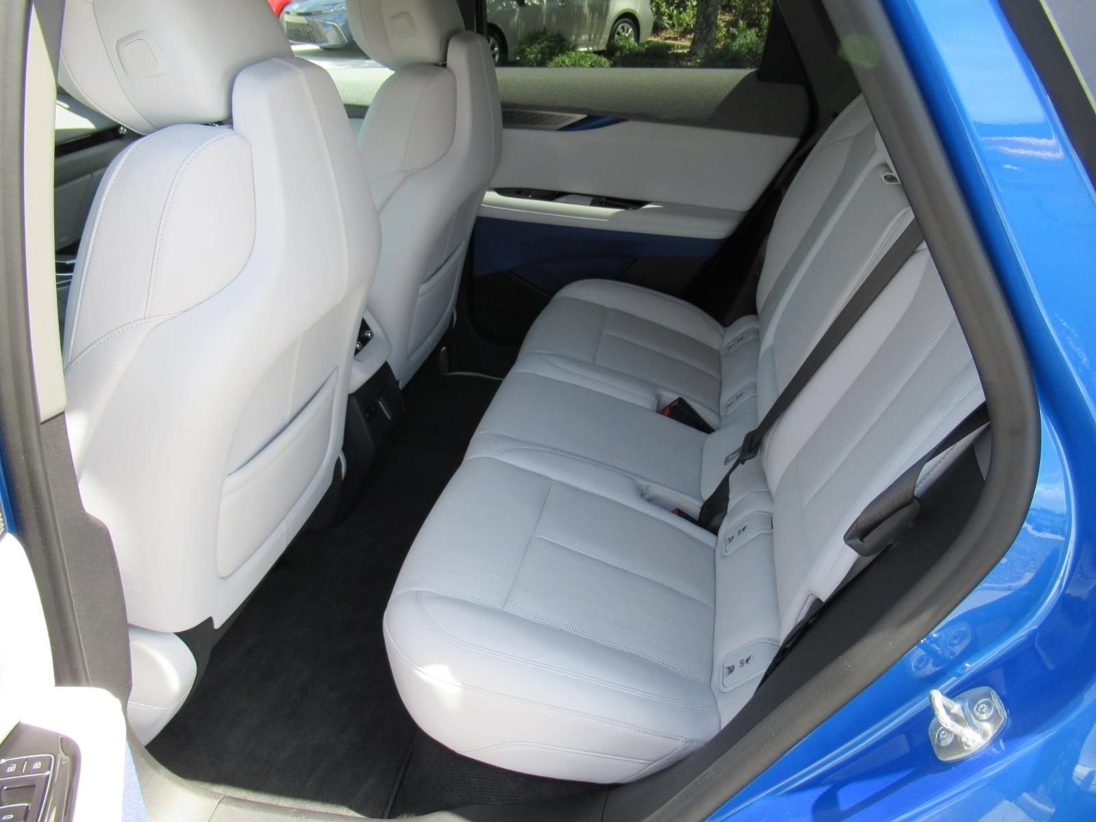 Certified 2025 Cadillac Optiq Luxury 2 AWD/4WD image 34