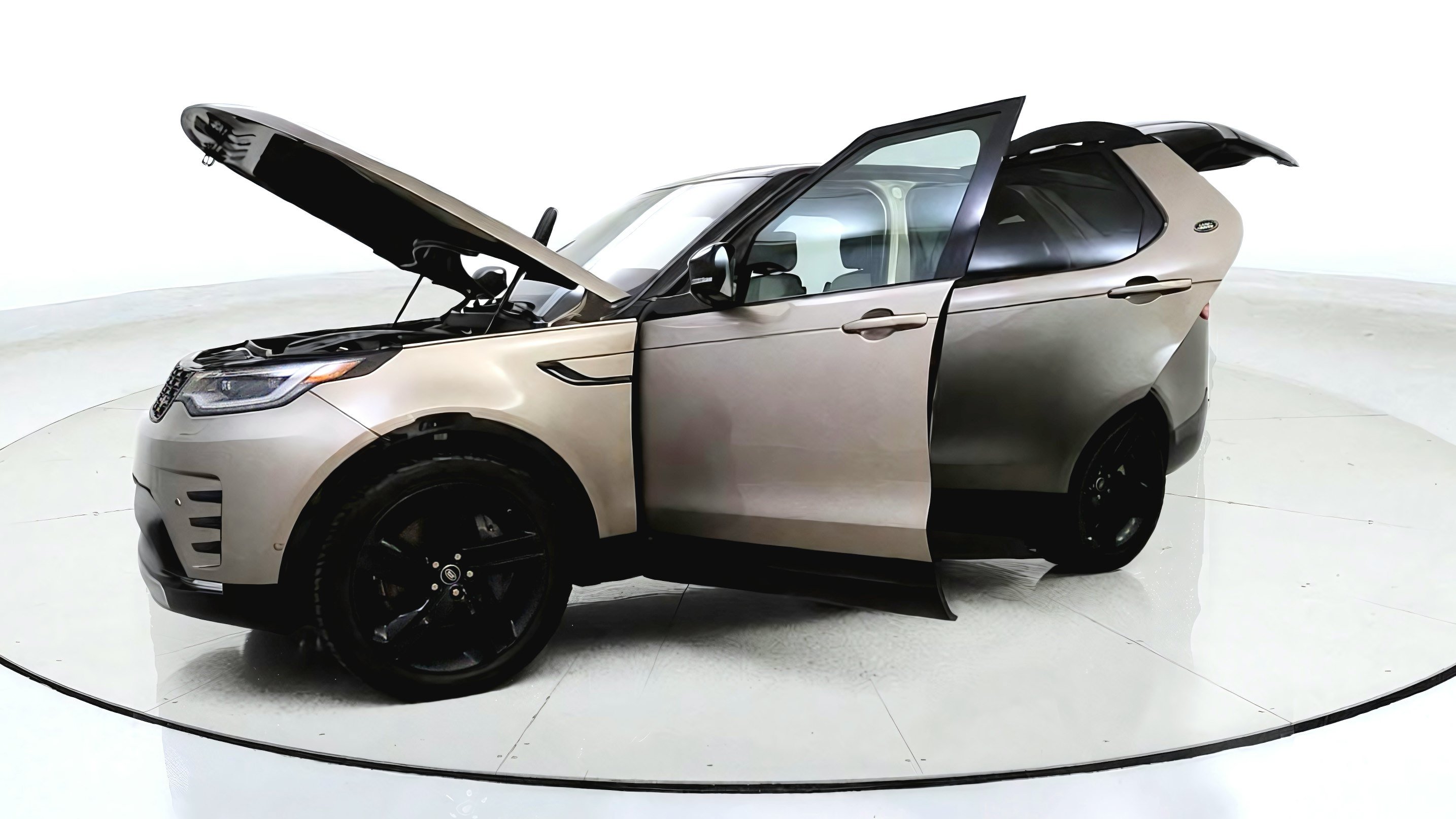 Used 2021 Land Rover Discovery HSE R-Dynamic AWD/4WD image 11