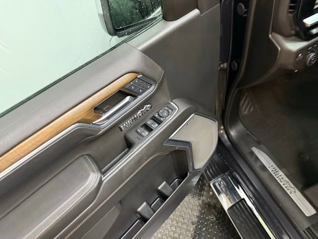 Used 2024 Chevrolet Silverado 1500 High Country w/ High Country Premium Package image 21