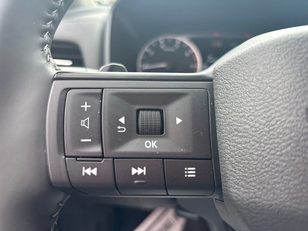 Certified 2026 Nissan Rogue SV AWD/4WD image 16