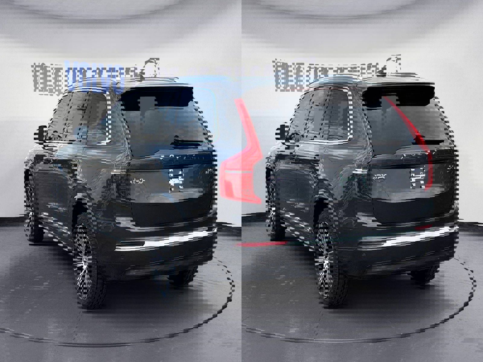 New 2025 Volvo XC90 B6 Ultra w/ Lounge Package image 3