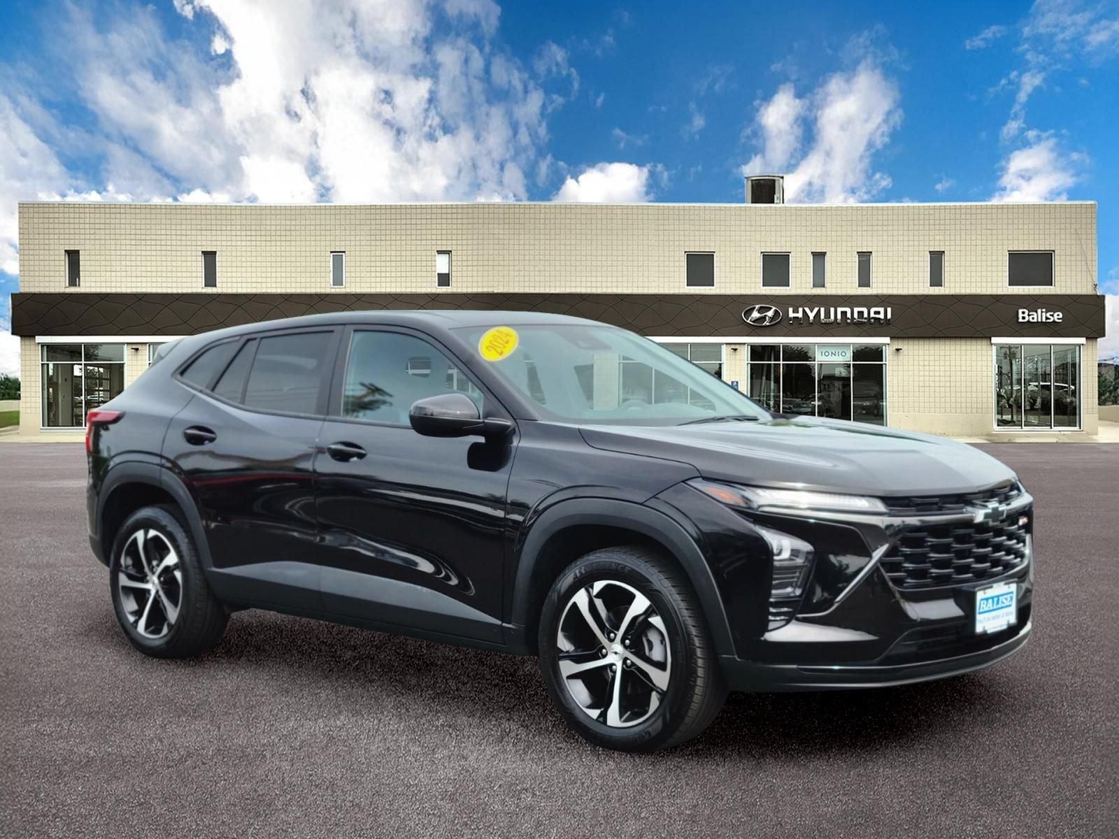 Used 2024 Chevrolet Trax RS