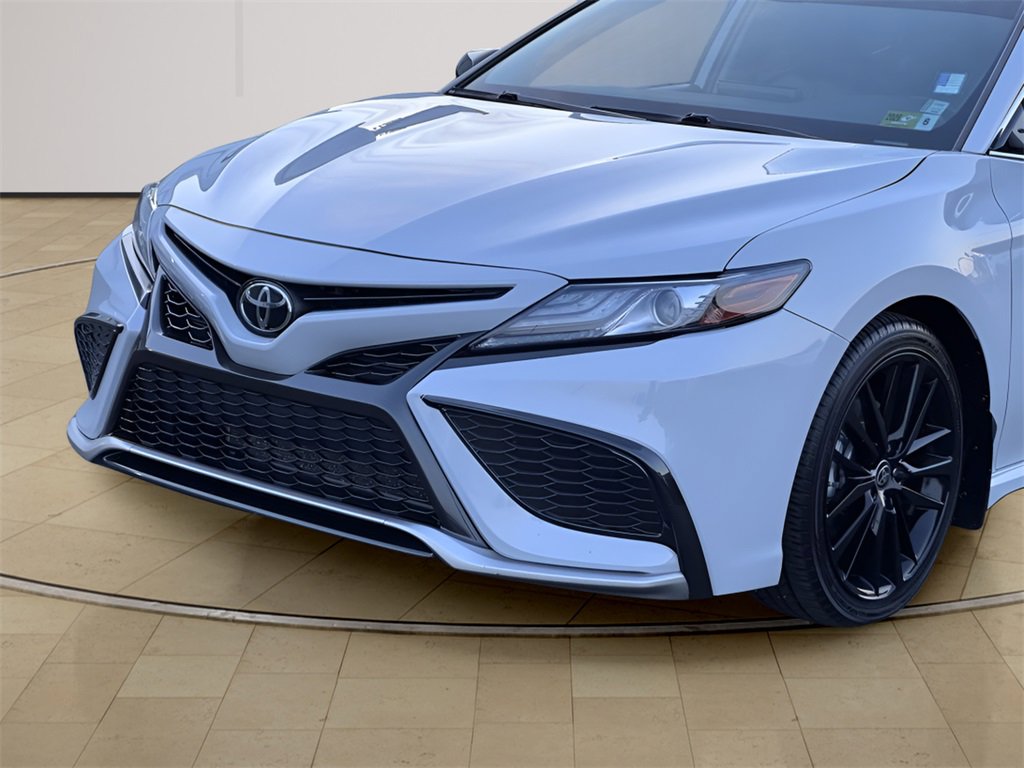 Used 2022 Toyota Camry XSE image 38