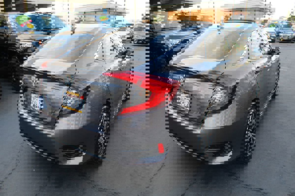 Used 2016 Honda Civic EX-T image 7