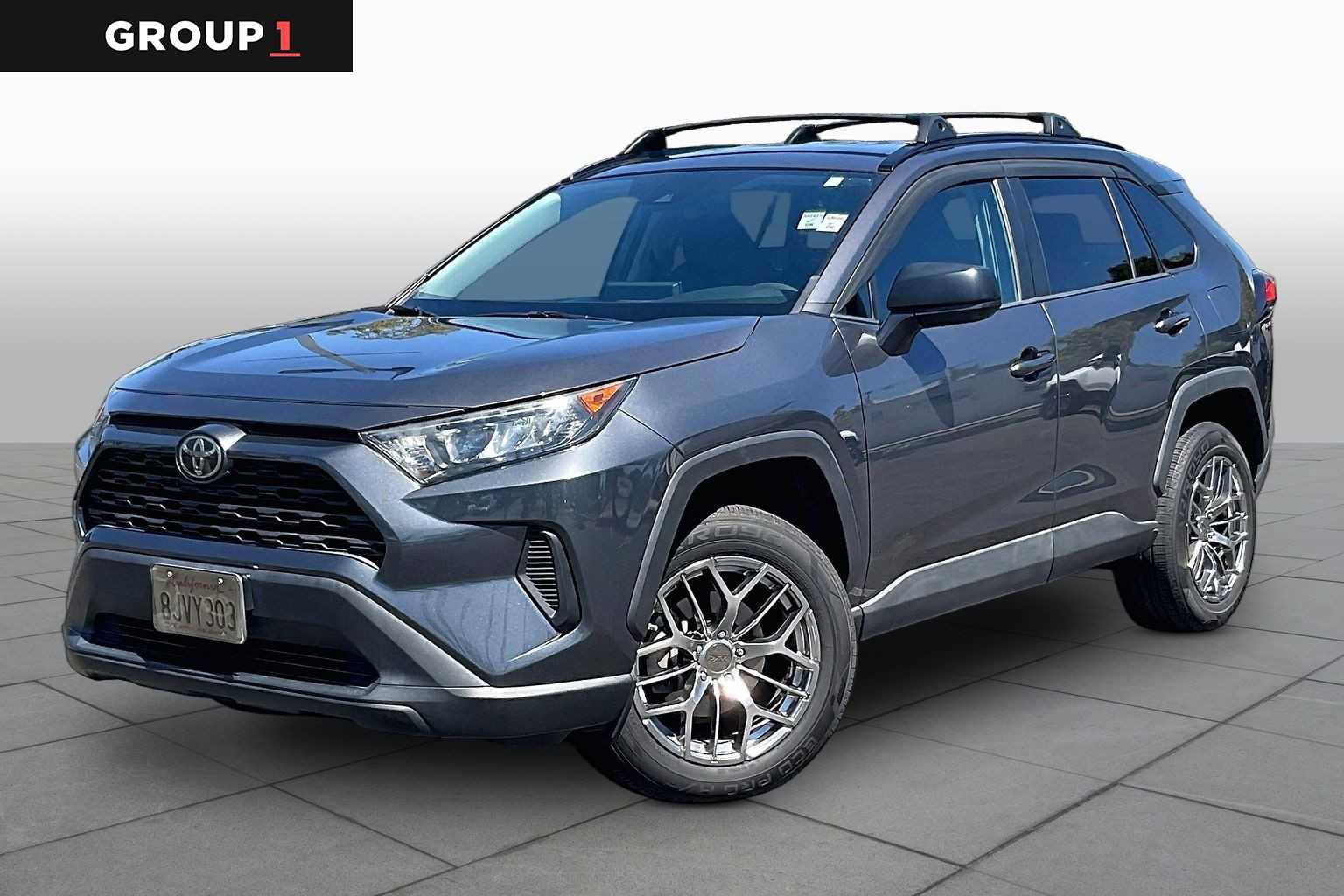 Used 2019 Toyota RAV4 LE w/ Carpet Mat Package FWD image 1