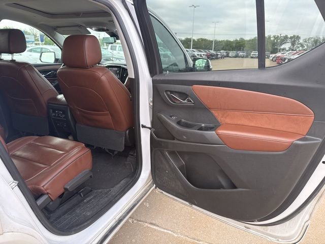 Used 2018 Chevrolet Traverse High Country AWD/4WD image 18