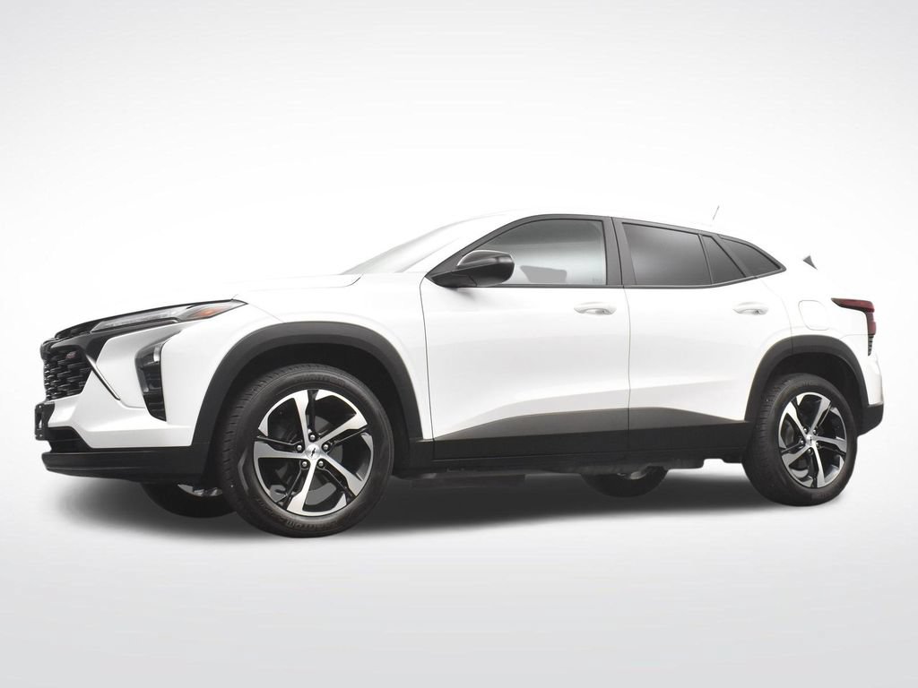 Used 2024 Chevrolet Trax RS FWD image 27