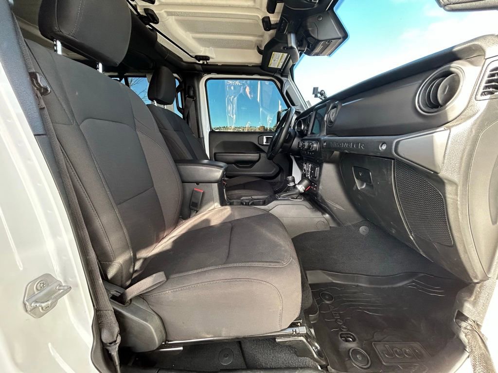 Used 2022 Jeep Wrangler Unlimited Sport image 32