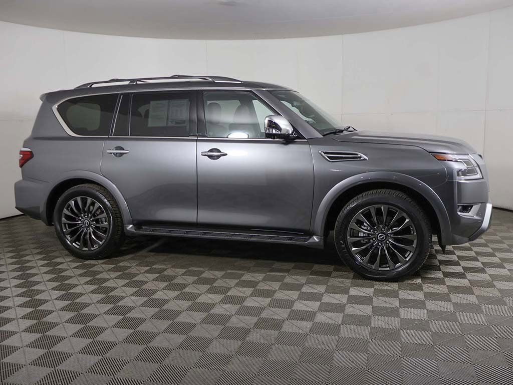 Used 2024 Nissan Armada Platinum image 17