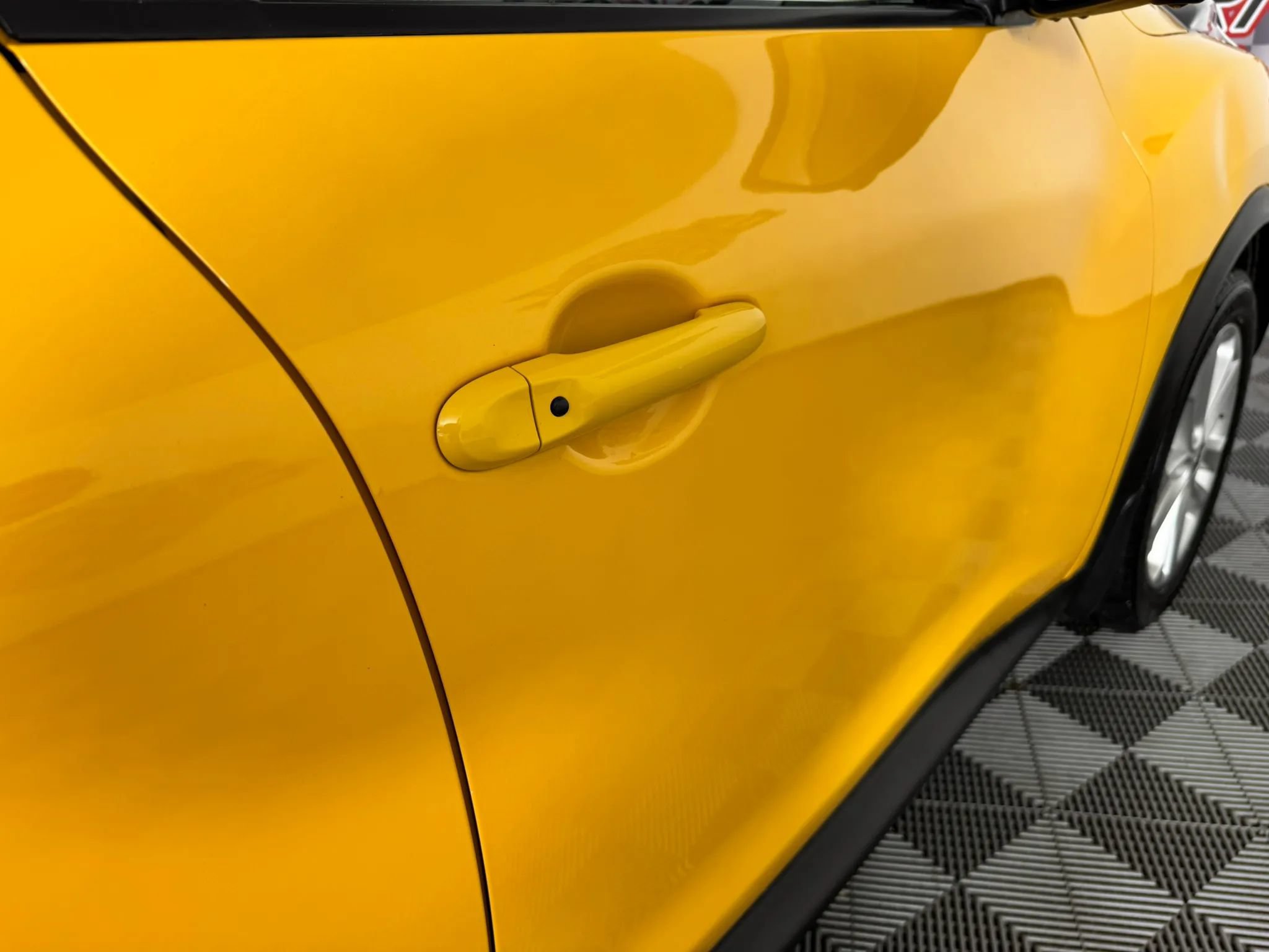 Used 2016 Nissan Juke SL FWD image 31