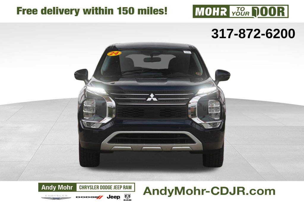 Used 2024 Mitsubishi Outlander SE Black Edition image 2