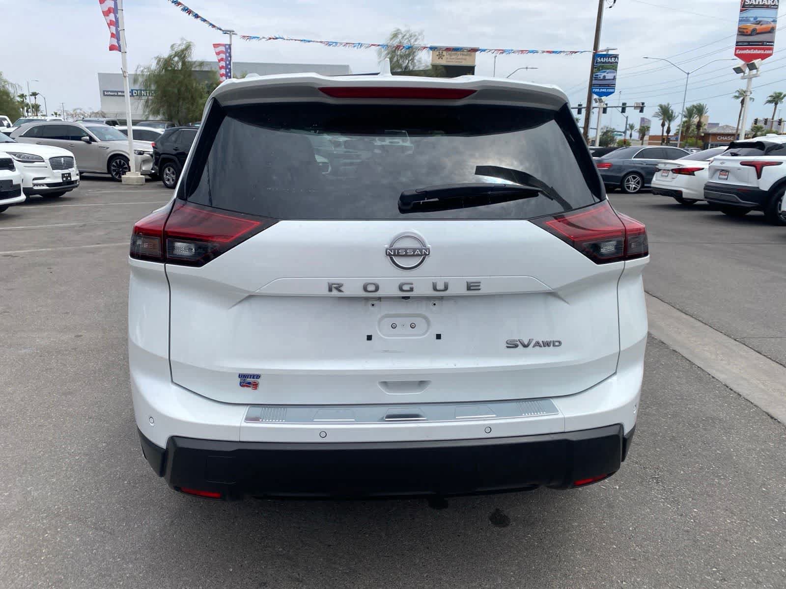 Used 2024 Nissan Rogue SV w/ SV Premium Package AWD/4WD image 8