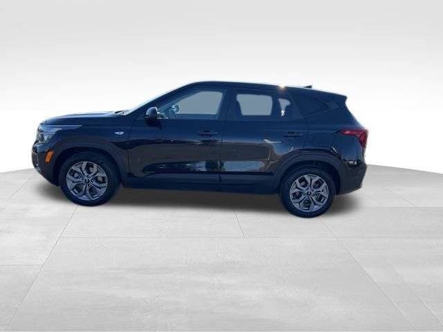 Certified 2024 Kia Seltos LX image 5