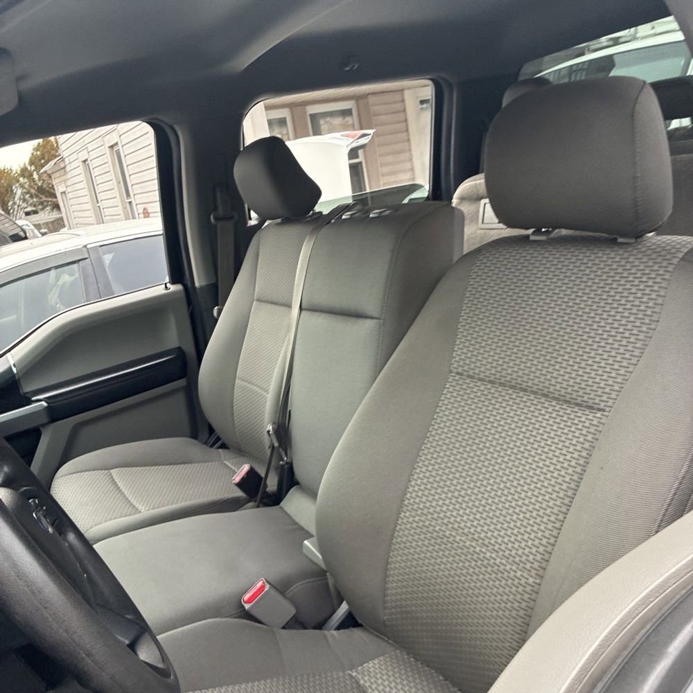 Used 2016 Ford F150 XLT image 5