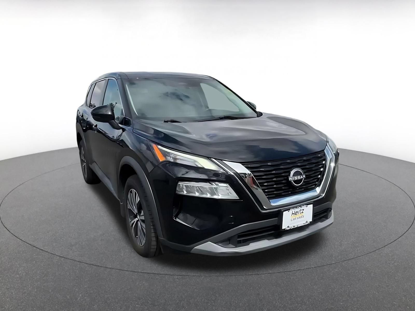 Used 2022 Nissan Rogue SV FWD image 3