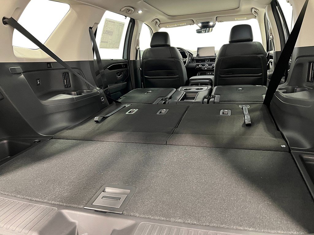 New 2025 Honda Pilot Touring image 35