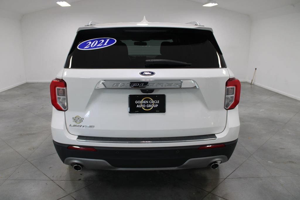 Used 2021 Ford Explorer Limited w/ Equipment Group 301A RWD image 8