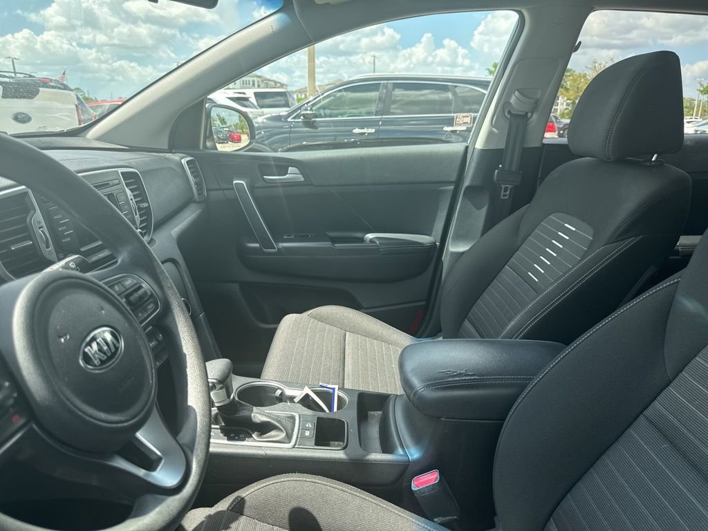 Used 2017 Kia Sportage LX w/ LX Popular Package image 10