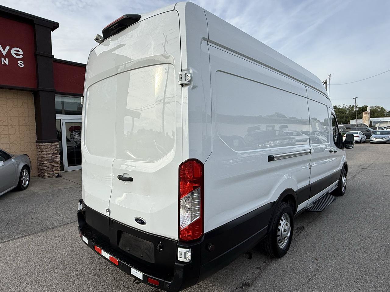 Used 2020 Ford Transit 350 148 High Roof Extended AWD image 8
