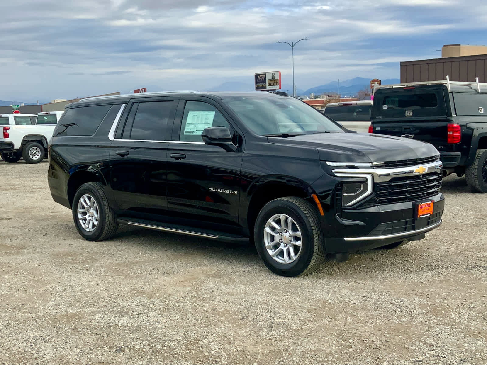 New 2026 Chevrolet Suburban LS image 7
