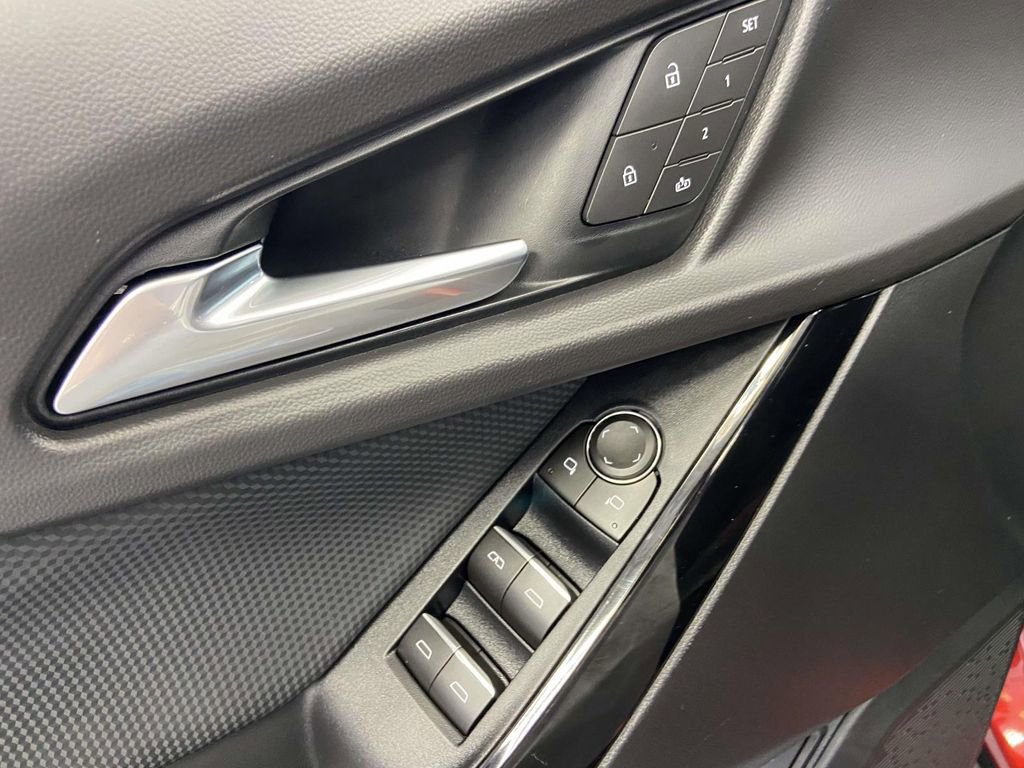 Used 2026 Chevrolet Equinox RS w/ Convenience Package III image 18