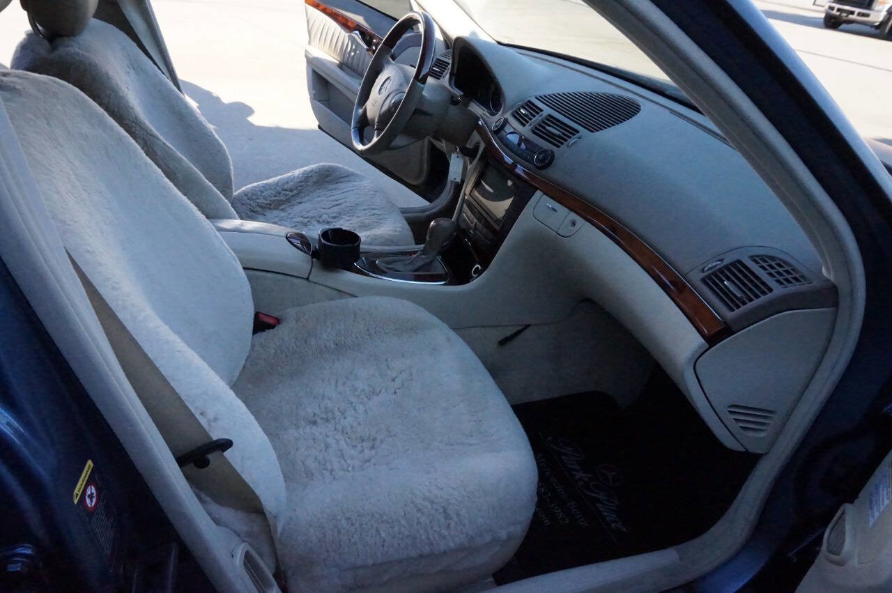 Used 2004 Mercedes-Benz E 500 4MATIC Wagon image 14