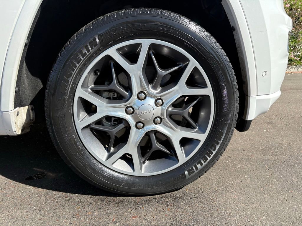 Used 2019 Jeep Grand Cherokee Overland image 6
