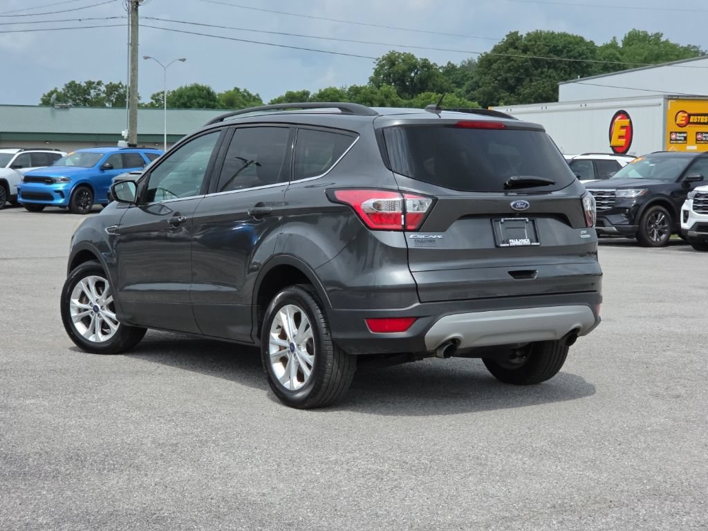 Used 2018 Ford Escape SE FWD image 5