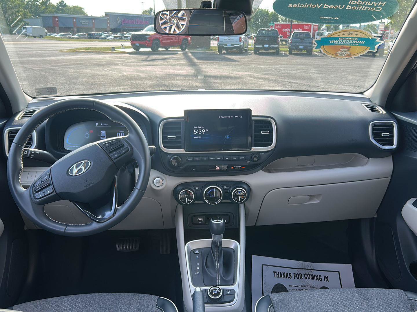 Certified 2024 Hyundai Venue Limited FWD image 17