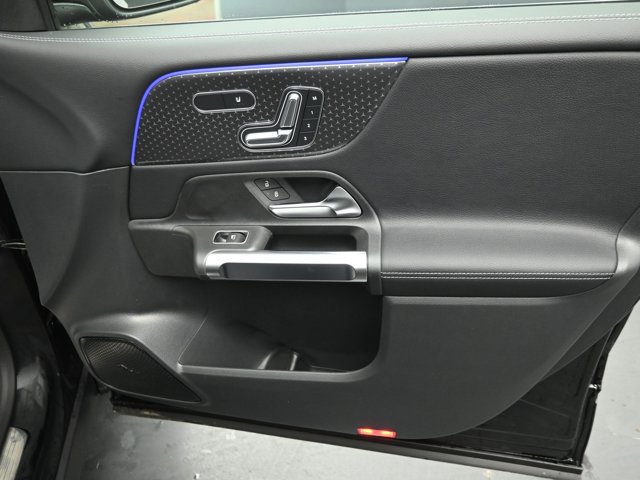 New 2026 Mercedes-Benz GLB 250 4MATIC image 30