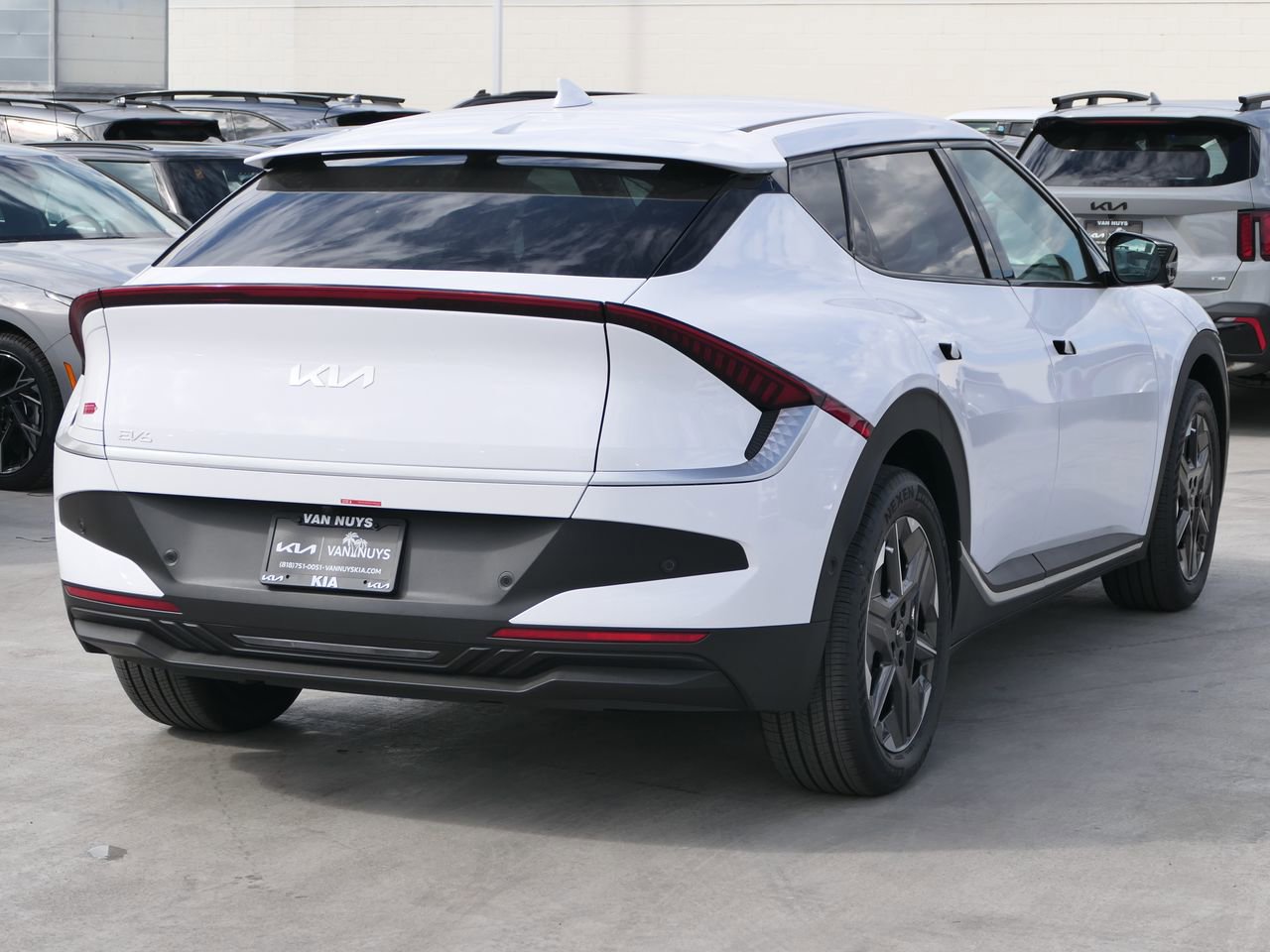 New 2025 Kia EV6 Light w/ Light LR Technology Package image 3