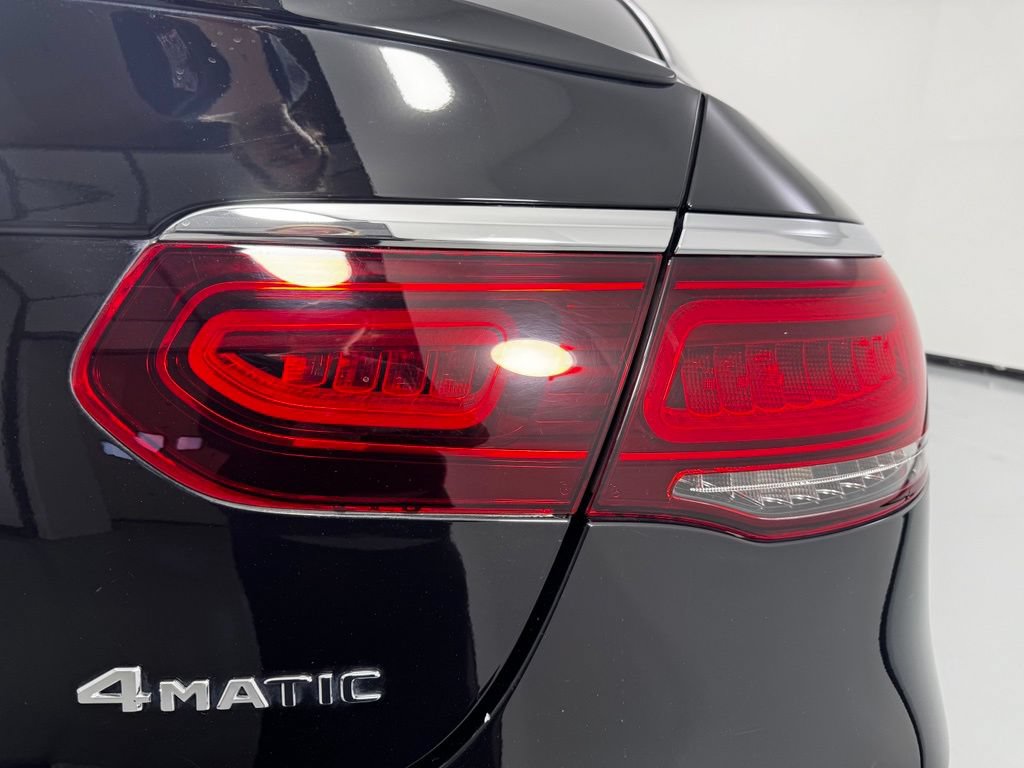 Used 2020 Mercedes-Benz GLC 300 4MATIC Coupe image 7