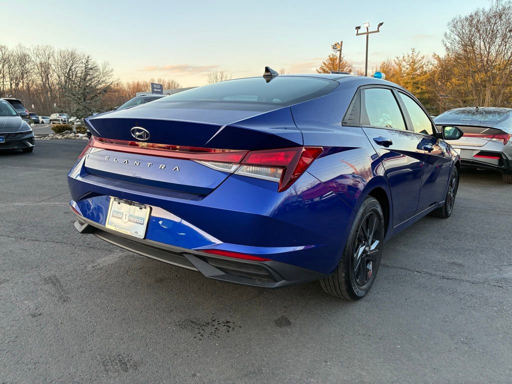 Used 2023 Hyundai Elantra SEL image 7