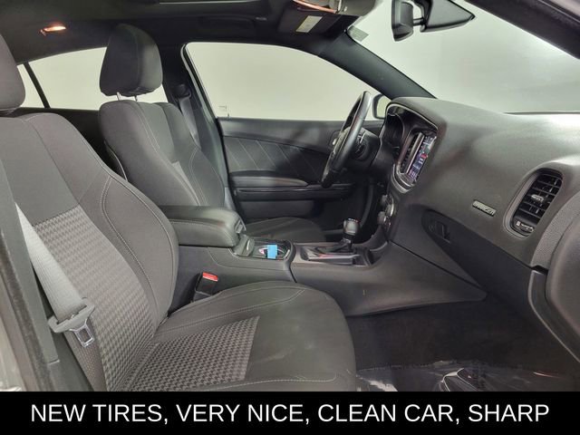 Used 2017 Dodge Charger SXT w/ Rallye Group image 19