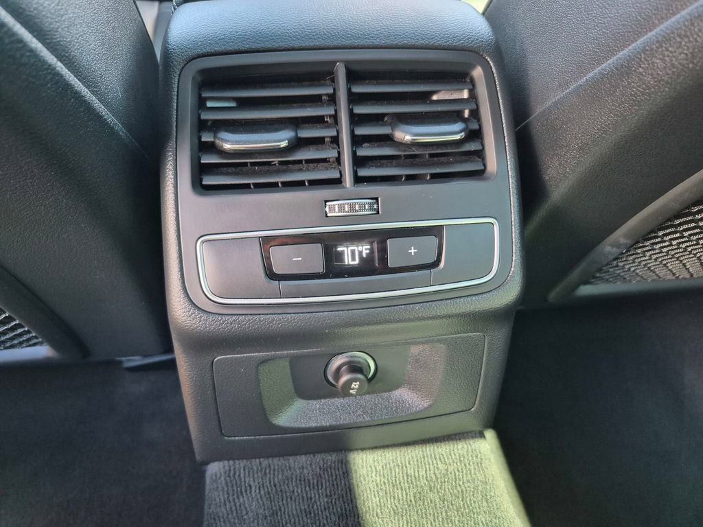 Used 2023 Audi A4 2.0T Premium image 27