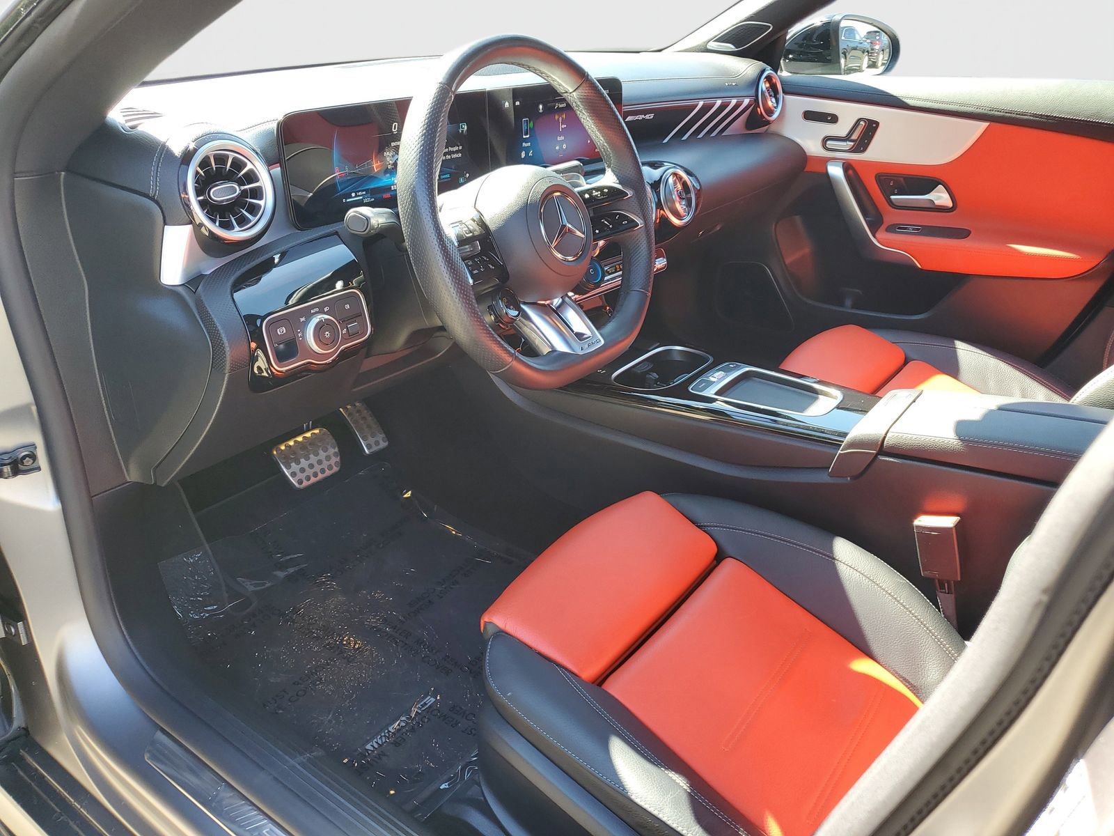 Used 2025 Mercedes-Benz CLA 35 AMG 4MATIC image 19