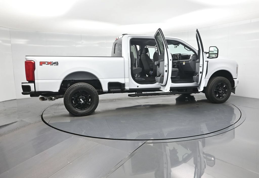 New 2026 Ford F250 XL w/ STX Appearance Package AWD/4WD image 4