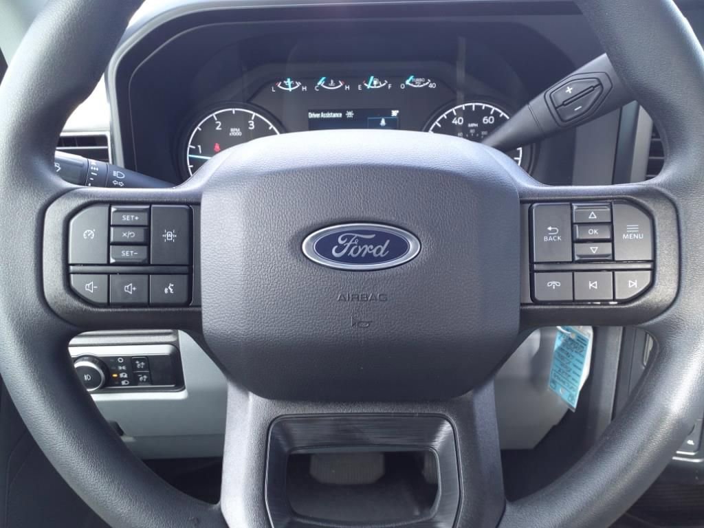 New 2024 Ford F550 4x4 Regular Cab Super Duty image 11