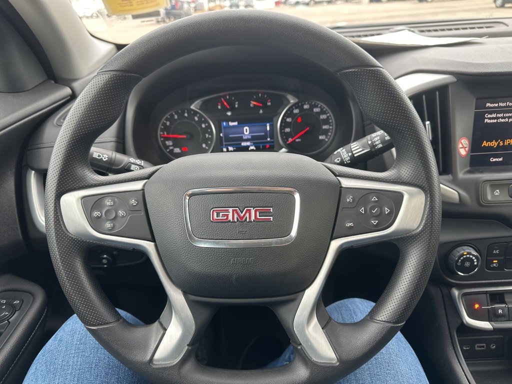 Used 2024 GMC Terrain SLE image 17